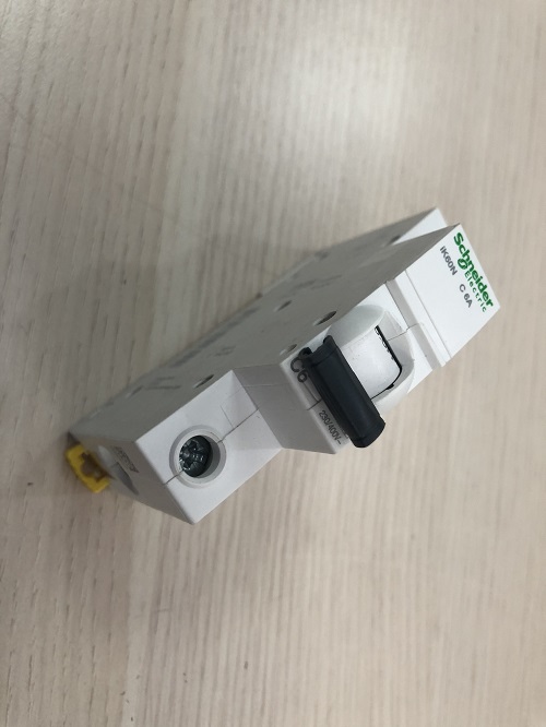 MCB dòng Acti9 iK60N Schneider A9K27106